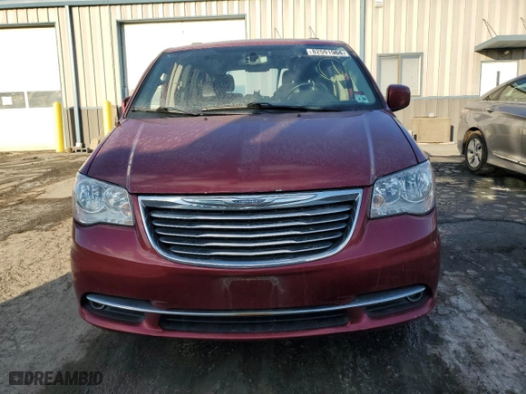 2016 Chrysler Town & Country Touring with VIN 2C4RC1BG9GR231090, listed as a Copart auction lot 82591964 with 176,798 mi miles and Salvage Title. Bid and sale history available at carsss.com. Image 5.