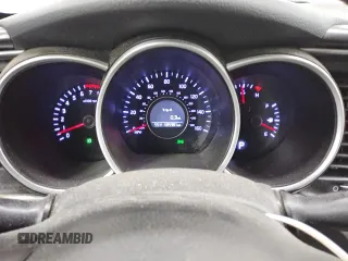 2015 Kia Optima LX с VIN KNAGM4A77F5626417, выставлен на аукционе Copart как лот 57784605 с пробегом 185 381 миль миль и Чистый • Clean title. История ставок и продаж доступна на DreamBid. Изображение 9.