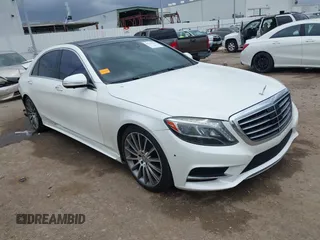 2015 Mercedes-Benz S 550 z VIN WDDUG8CB2FA158230, wystawiony jako IAAI lot #42127544 z przebiegiem 50 453 mil mil oraz . Historia ofert i sprzedaży dostępna na DreamBid. Obrazek 1.
