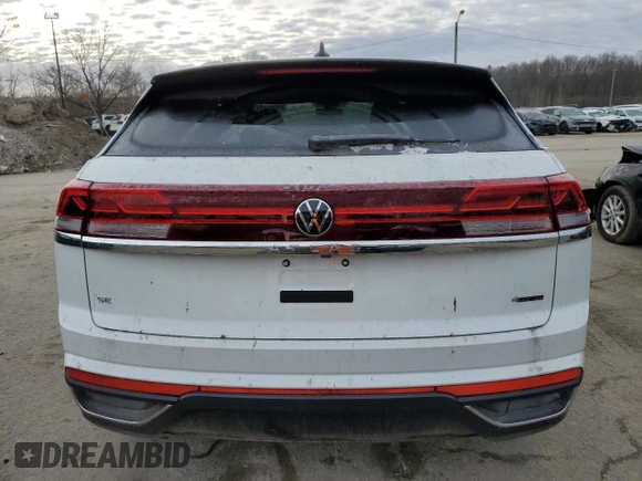 2024 Volkswagen Atlas SE with VIN 1V2LE2CA8RC263457, listed as a Copart auction lot 89281675 with 37 mi miles and Salvage title. Bid and sale history available at DreamBid. Image 6.