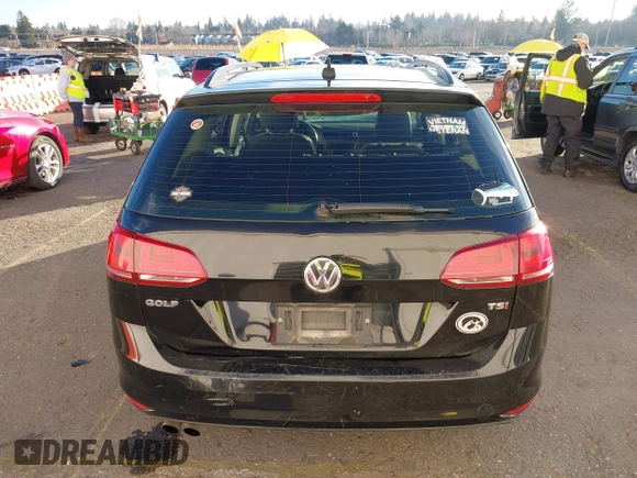 2015 Volkswagen Golf SportWagen TSI SE with VIN 3VWC17AU0FM513448, listed as a IAAI auction lot 41385273 with 158,861 mi miles. Bid and sale history available at carsss.com. Image 16.