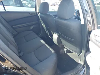 2011 Mazda Mazda6 i Touring with VIN 1YVHZ8CH8B5M19917, listed as a IAAI auction lot 41321308 with 180,189 mi miles. Bid and sale history available at carsss.com. Image 8.
