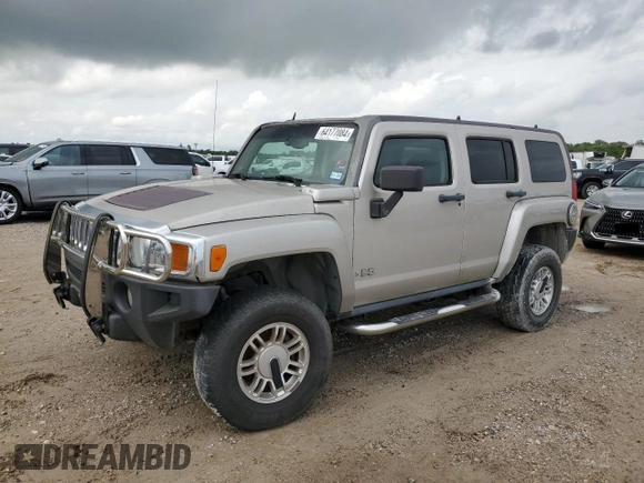 2006 Hummer H3 z VIN 5GTDN136368181140, wystawiony jako Copart lot #64177084 z przebiegiem 106 022 mil mil oraz Tytuł czysty. Historia ofert i sprzedaży dostępna na DreamBid. Obrazek 1.