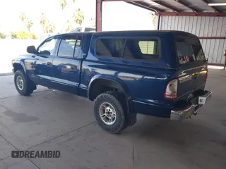 2000 Dodge Dakota Sport with VIN 1B7GG2AN7YS647799, listed as a IAAI auction lot 42147404 with 234,194 mi miles and . Bid and sale history available at carsss.com. Image 3.
