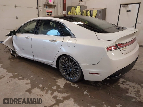 2016 Lincoln MKZ with VIN 3LN6L2JK0GR600486, listed as a IAAI auction lot 41943399 with 118,706 mi miles. Bid and sale history available at carsss.com. Image 3.
