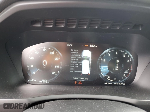 2018 Volvo XC90 Momentum with VIN YV4A22PK0J1211421, listed as a Copart auction lot 47730625 with 63,101 mi miles and Salvage Title. Bid and sale history available at carsss.com. Image 9.