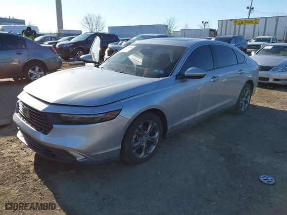 2024 Honda Accord Sedan EX with VIN 1HGCY1F33RA053412, listed as a IAAI auction lot 41579490 with 2,518 mi miles. Bid and sale history available at carsss.com. Image 2.