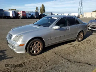 2005 Mercedes-Benz C 240 with VIN WDBRF61J35A701535, listed as a Copart auction lot 79762884 with 73,468 mi miles and Clean Title. Bid and sale history available at DreamBid. Image 1.