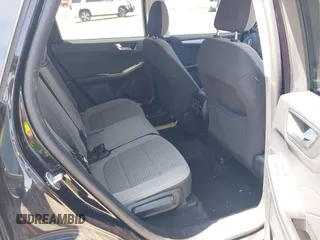 2021 Ford Escape SE z VIN 1FMCU0G66MUB26983, wystawiony jako IAAI lot #42144053 z przebiegiem 60 614 mil mil oraz . Historia ofert i sprzedaży dostępna na DreamBid. Obrazek 8.