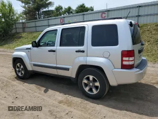 2008 Jeep Liberty Sport z VIN 1J8GN28KX8W265902, wystawiony jako Copart lot #59152005 z przebiegiem 113 905 mil mil oraz Czysty tytuł • Clean title. Historia ofert i sprzedaży dostępna na DreamBid. Obrazek 2.
