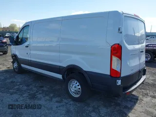 2020 Ford Transit z VIN 1FTYE2Y86LKB36457, wystawiony jako IAAI lot #41985246 z przebiegiem 11 886 mil mil oraz . Historia ofert i sprzedaży dostępna na DreamBid. Obrazek 3.
