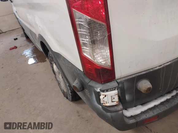 2018 Ford Transit with VIN 1FTYR2XM0JKA07145, listed as a IAAI auction lot 41498843 with 449,413 mi miles and . Bid and sale history available at DreamBid. Image 6.