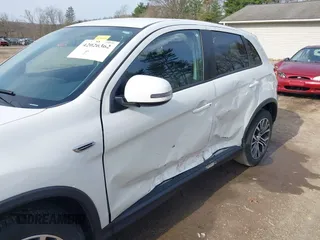 2019 Mitsubishi Outlander ES z VIN JA4AP3AU6KU018494, wystawiony jako IAAI lot #42026362 z przebiegiem 41 146 mil mil oraz . Historia ofert i sprzedaży dostępna na DreamBid. Obrazek 17.