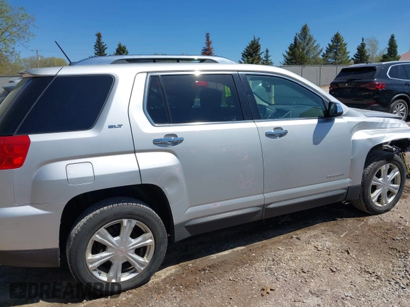 2017 GMC Terrain SLT z VIN 2GKFLUE31H6260426, wystawiony jako IAAI lot #42233364 z przebiegiem 133 711 mil mil oraz . Historia ofert i sprzedaży dostępna na DreamBid. Obrazek 13.
