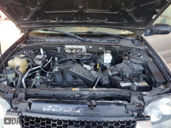 2007 Ford Escape Limited with VIN 1FMCU04177KA38291, listed as a Copart auction lot 75889204 with 119,519 mi miles and Non Repairable. Bid and sale history available at carsss.com. Image 12.