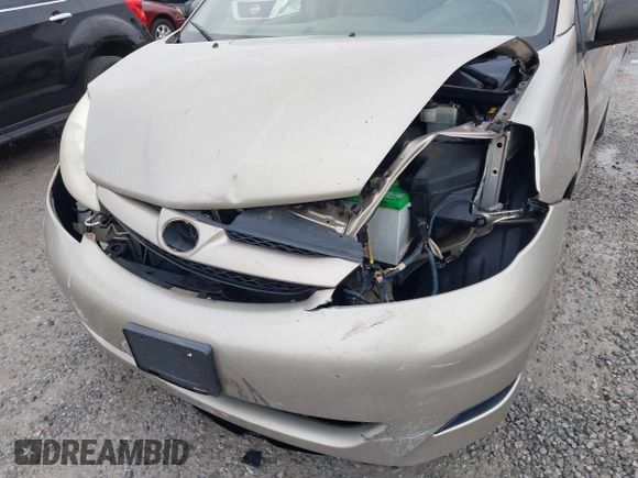 2008 Toyota Sienna CE with VIN 5TDZK23C88S174779, listed as a IAAI auction lot 40888229 with 180,865 mi miles. Bid and sale history available at carsss.com. Image 6.