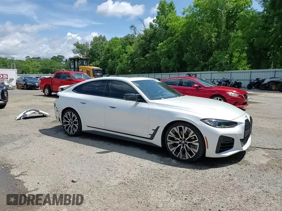 2022 BMW 4 Series M440i xDrive with VIN WBA13AW07NFM58905, listed as a Copart auction lot 60683905 with 18,664 mi miles and Salvage title. Bid and sale history available at DreamBid. Image 14.