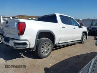 2020 GMC Sierra 1500 Denali with VIN 3GTU9FET8LG287861, listed as a IAAI auction lot 40678227 with 155,333 mi miles and . Bid and sale history available at carsss.com. Image 4.