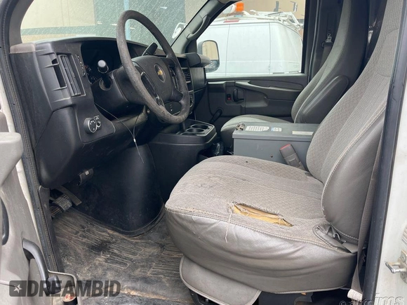 2010 Chevrolet Express Cargo with VIN 1GCZGFBA0A1155137, listed as a IAAI auction lot 42615379 with 190,693 mi miles and . Bid and sale history available at DreamBid. Image 5.