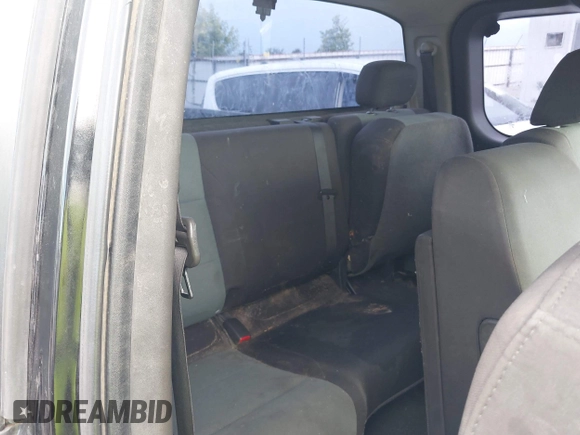 2007 Nissan Titan LE z VIN 1N6BA06A07N245025, wystawiony jako IAAI lot #42469264 z przebiegiem 324 485 mil mil oraz . Historia ofert i sprzedaży dostępna na DreamBid. Obrazek 8.