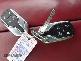 2017 Maserati Levante S с VIN ZN661YUSXHX247660, выставлен на аукционе IAAI как лот 42473374 с пробегом 90 150 миль миль и . История ставок и продаж доступна на DreamBid. Изображение 11.
