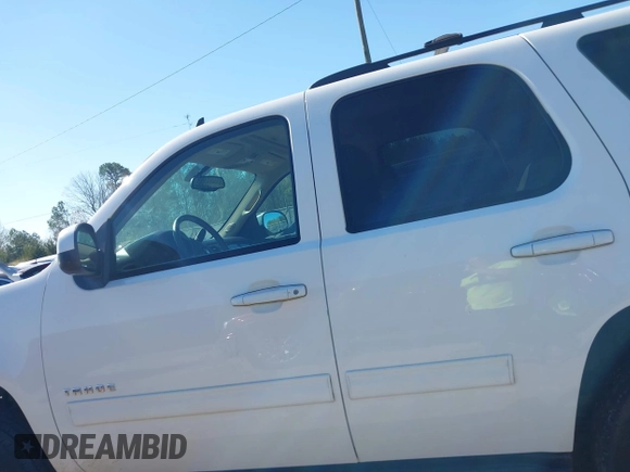 2013 Chevrolet Tahoe LT with VIN 1GNSCBE07DR256584, listed as a IAAI auction lot 39068684 with 139,897 mi miles and . Bid and sale history available at DreamBid. Image 15.
