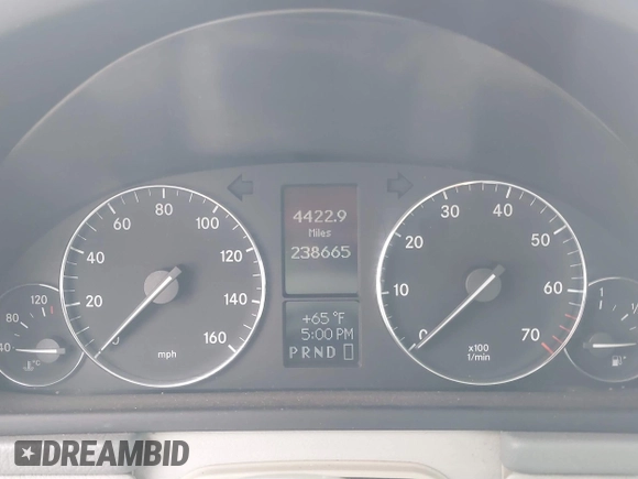 2006 Mercedes-Benz C 230 Sport z VIN WDBRF56H06F735744, wystawiony jako IAAI lot #41527959 z przebiegiem 238 665 mil mil oraz . Historia ofert i sprzedaży dostępna na DreamBid. Obrazek 7.