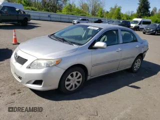 2010 Toyota Corolla z VIN 1NXBU4EE9AZ355862, wystawiony jako Copart lot #56420685 z przebiegiem 104 579 mil mil oraz Szkoda całkowita • Salvage title. Historia ofert i sprzedaży dostępna na DreamBid. Obrazek 1.