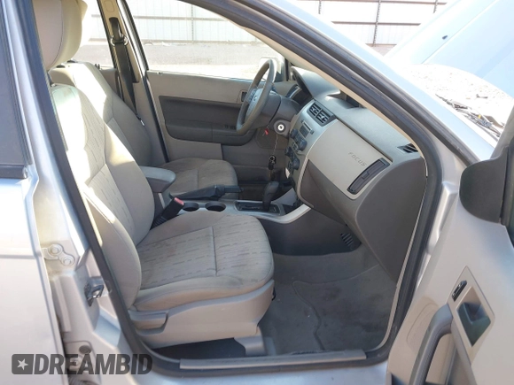2008 Ford Focus SE with VIN 1FAHP35N98W280472, listed as a IAAI auction lot 41859547 with 178,304 mi miles. Bid and sale history available at carsss.com. Image 5.