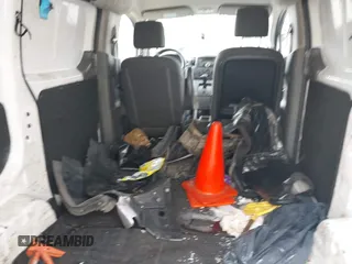 2017 Nissan NV200 S z VIN 3N6CM0KN0HK719826, wystawiony jako IAAI lot #42103436 z przebiegiem 198 171 mil mil oraz . Historia ofert i sprzedaży dostępna na DreamBid. Obrazek 8.
