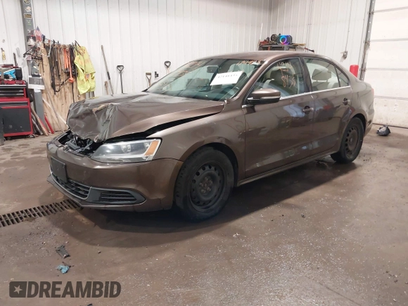 2014 Volkswagen Jetta TDI w/Premium with VIN 3VWLL7AJ1EM358214, listed as a IAAI auction lot 42148435 with 174,923 mi miles and . Bid and sale history available at DreamBid. Image 19.