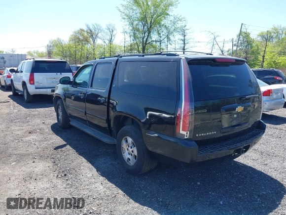 2012 Chevrolet Suburban LT with VIN 1GNSCJE09CR168533, listed as a IAAI auction lot 42142325 with 250,582 mi miles. Bid and sale history available at carsss.com. Image 3.