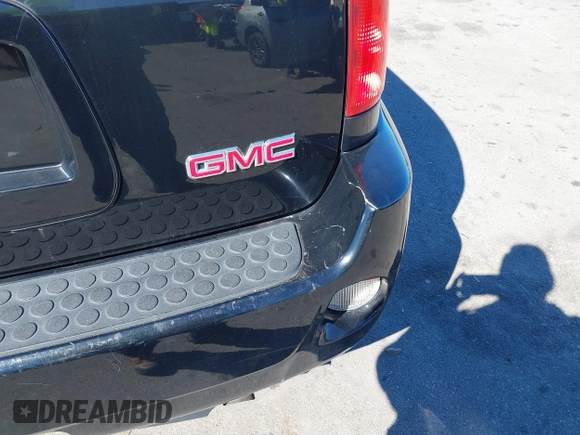 2008 GMC Envoy Denali with VIN 1GKET63M082175769, listed as a IAAI auction lot 41604135 with 136,013 mi miles. Bid and sale history available at carsss.com. Image 6.