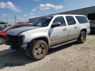 2014 Chevrolet Suburban LT with VIN 1GNSCJE06ER114674, listed as a Copart auction lot 44053755 with 199,486 mi miles and Salvage Title. Bid and sale history available at carsss.com. Image 1.
