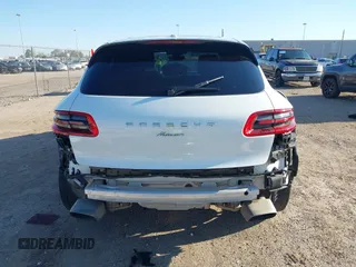 2017 Porsche Macan z VIN WP1AA2A55HLB07044, wystawiony jako IAAI lot #41737664 z przebiegiem 58 654 mil mil oraz . Historia ofert i sprzedaży dostępna na DreamBid. Obrazek 17.