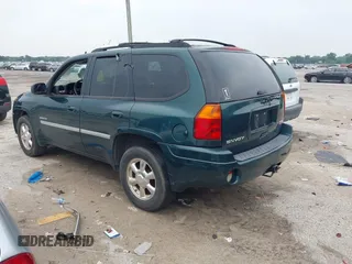 2006 GMC Envoy SLE z VIN 1GKDT13S862220306, wystawiony jako IAAI lot #42285357 z przebiegiem 224 944 mil mil oraz . Historia ofert i sprzedaży dostępna na DreamBid. Obrazek 3.