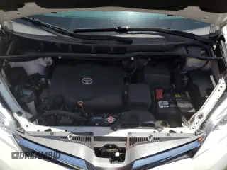 2018 Toyota Sienna XLE Auto Access Seat with VIN 5TDYZ3DC7JS962051, listed as a Copart auction lot 63115935 with 67,253 mi miles and Salvage title. Bid and sale history available at DreamBid. Image 12.