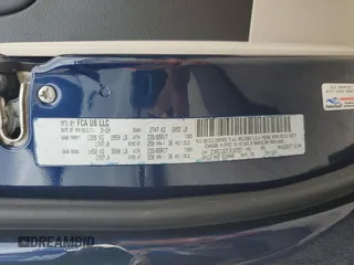2020 Chrysler Voyager LXi z VIN 2C4RC1DG7LR187257, wystawiony jako Copart lot #48172035 z przebiegiem 91 459 mil mil oraz Szkoda całkowita • Salvage title. Historia ofert i sprzedaży dostępna na DreamBid. Obrazek 14.