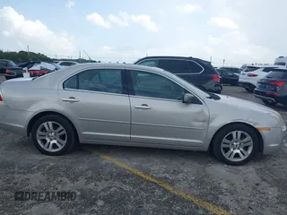 2008 Ford Fusion SEL with VIN 3FAHP08198R232299, listed as a IAAI auction lot 41932153 with 191,011 mi miles. Bid and sale history available at carsss.com. Image 6.