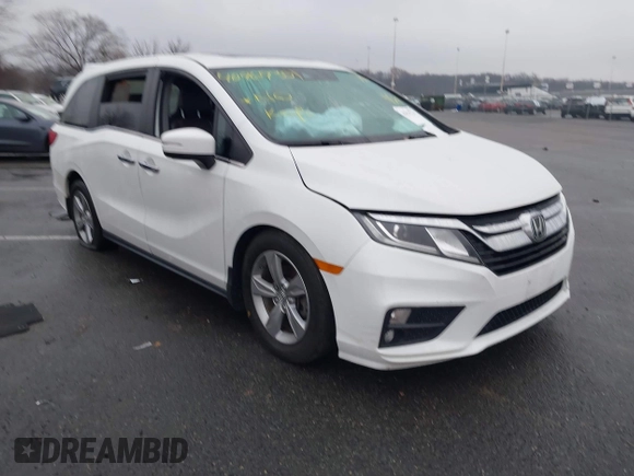 2020 Honda Odyssey EX-L with VIN 5FNRL6H78LB031411, listed as a IAAI auction lot 41027726 with 55,586 mi miles. Bid and sale history available at carsss.com. Image 1.