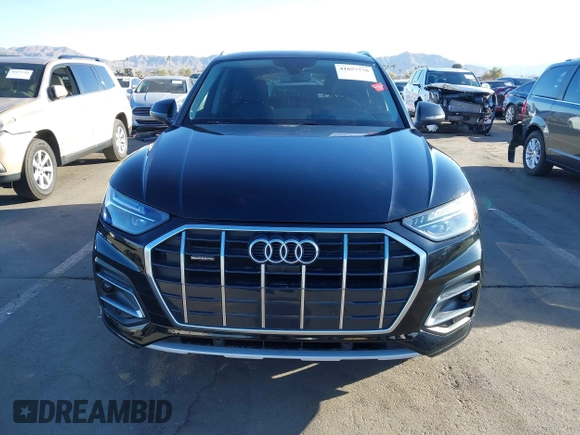 2021 Audi Q5 Premium Plus with VIN WA1BAAFYXM2139419, listed as a IAAI auction lot 41657770 with 40,164 mi miles. Bid and sale history available at carsss.com. Image 13.