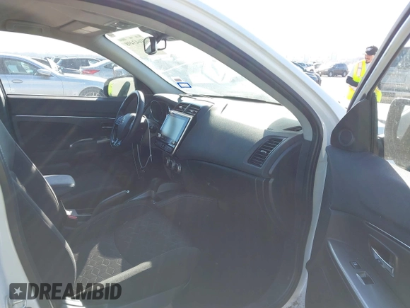 2020 Mitsubishi Outlander Sport SE 2.0 with VIN JA4AP4AU3LU026611, listed as a IAAI auction lot 41643498 with 68,833 mi miles. Bid and sale history available at carsss.com. Image 5.