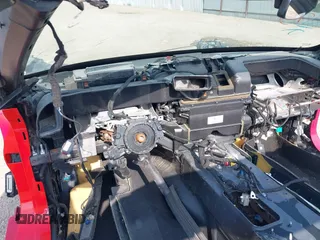 2015 Chevrolet Corvette Z06 2LZ z VIN 1G1YR2D69F5600121, wystawiony jako IAAI lot #42321716 z przebiegiem Nie podano mil oraz . Historia ofert i sprzedaży dostępna na DreamBid. Obrazek 7.