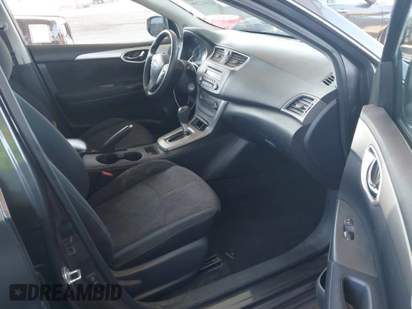 2014 Nissan Sentra SV z VIN 3N1AB7AP5EL674158, wystawiony jako IAAI lot #42542258 z przebiegiem 71 022 mil mil oraz . Historia ofert i sprzedaży dostępna na DreamBid. Obrazek 5.