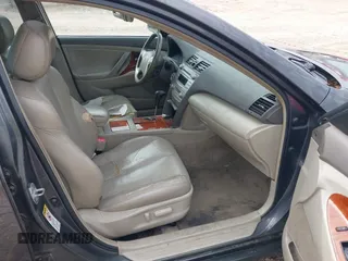 2011 Toyota Camry LE z VIN 4T1BF3EK0BU189369, wystawiony jako IAAI lot #42210101 z przebiegiem 207 679 mil mil oraz . Historia ofert i sprzedaży dostępna na DreamBid. Obrazek 5.