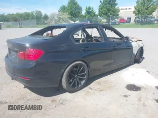 2013 BMW 3 Series 328i xDrive с VIN WBA3B5C58DF591089, выставлен на аукционе IAAI как лот 42286091 с пробегом 133 193 миль миль и . История ставок и продаж доступна на DreamBid. Изображение 4.