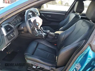 2020 BMW 4 Series 430i xDrive z VIN WBA4J3C04LBL11870, wystawiony jako Copart lot #81343454 z przebiegiem 16 892 mil mil oraz Szkody całkowita. Historia ofert i sprzedaży dostępna na DreamBid. Obrazek 7.