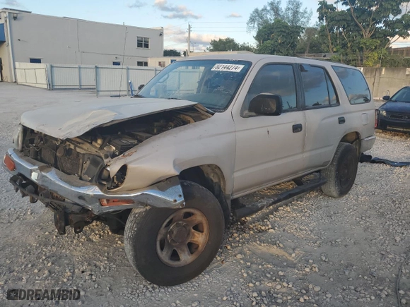 2000 Toyota 4Runner with VIN JT3GM84RXY0063021, listed as a Copart auction lot 82144274 with 310,186 mi miles and Salvage Title. Bid and sale history available at carsss.com. Image 1.