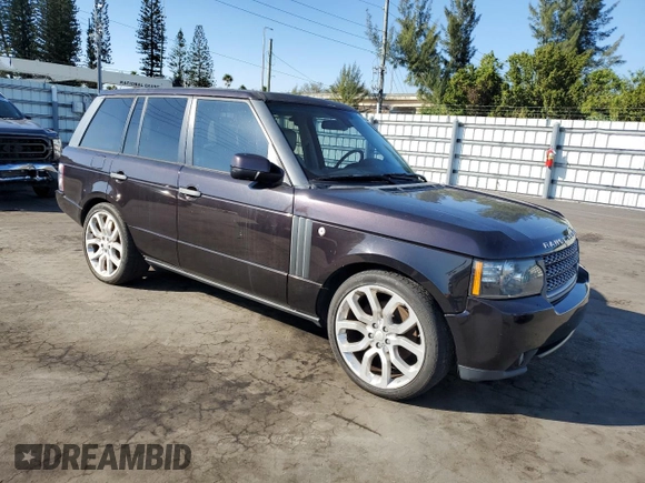 2010 Land Rover Range Rover HSE z VIN SALME1D48AA317504, wystawiony jako Copart lot #86007894 z przebiegiem 116 775 mil mil oraz Czysty tytuł • Clean title. Historia ofert i sprzedaży dostępna na DreamBid. Obrazek 4.