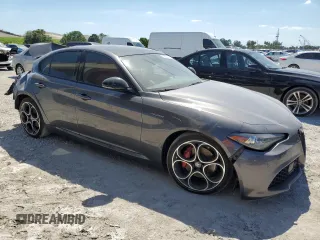2022 Alfa Romeo Giulia Veloce z VIN ZARFAMBN6N7657347, wystawiony jako Copart lot #52584765 z przebiegiem 63 783 mil mil oraz Nie do naprawy. Historia ofert i sprzedaży dostępna na DreamBid. Obrazek 4.